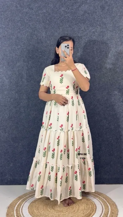 Multi-Color Geometric Floral Grid Mull Chanderi Gown
